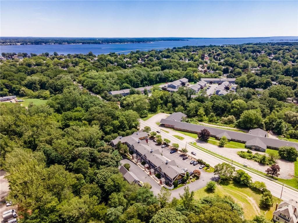 Condominium at 265 Post Road Road UNIT 4, Warwick, photo 41 of 46