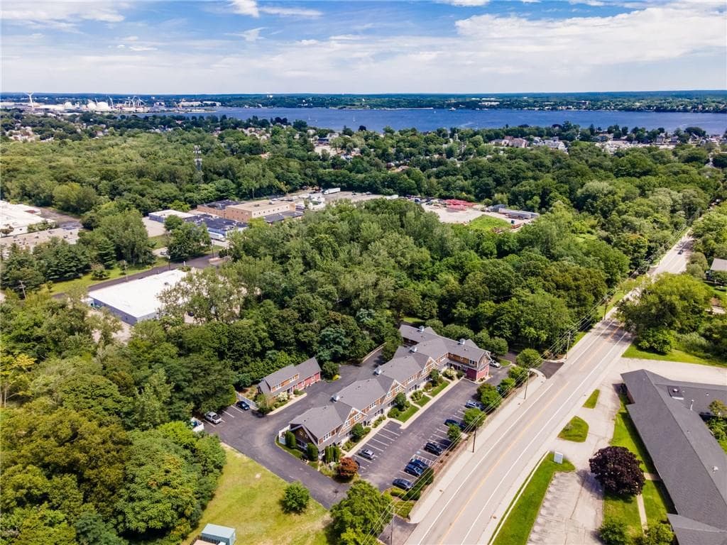 Condominium at 265 Post Road Road UNIT 4, Warwick, photo 37 of 46