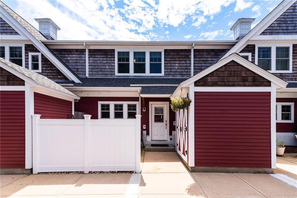 Condominium at 265 Post Road Road UNIT 4, Warwick, photo 8 of 46
