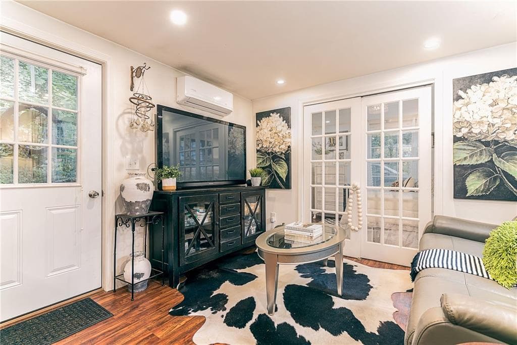 1149 Greenwich Avenue photo 33