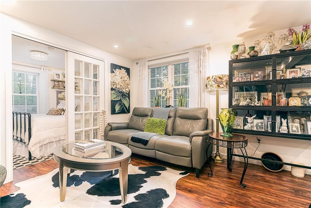 1149 Greenwich Avenue photo 35