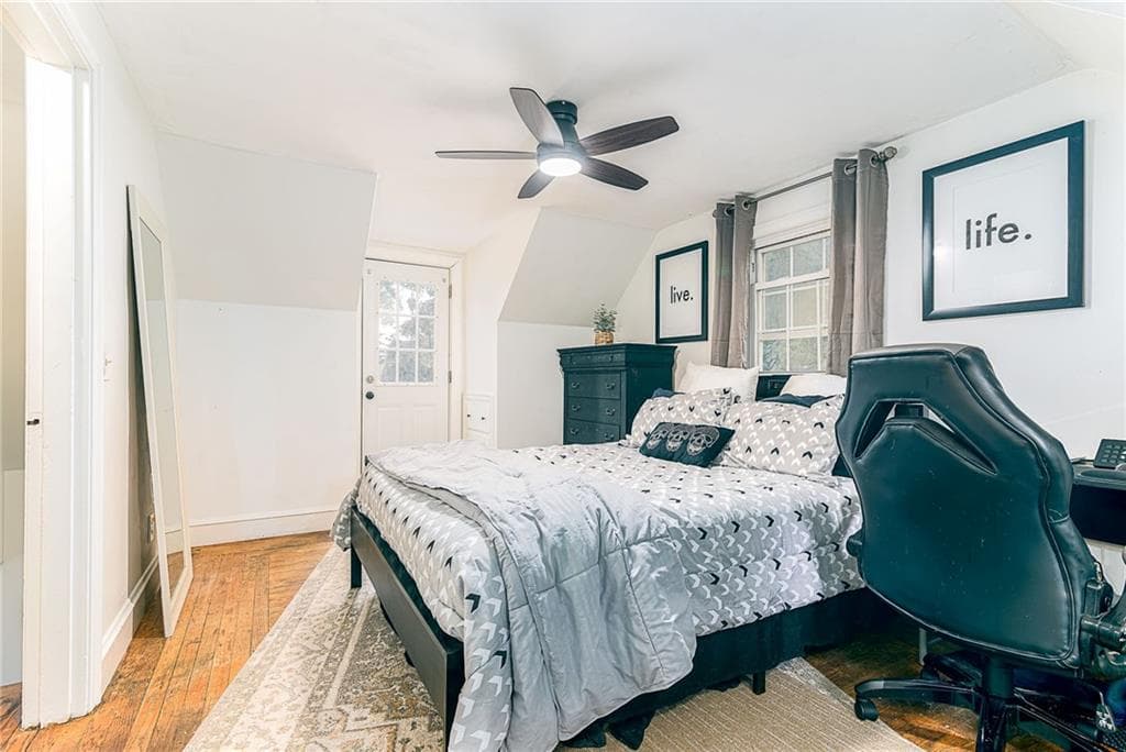 1149 Greenwich Avenue photo 21