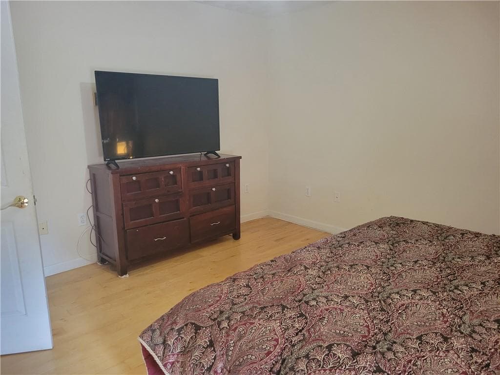 392 390 Bradford Road photo 17