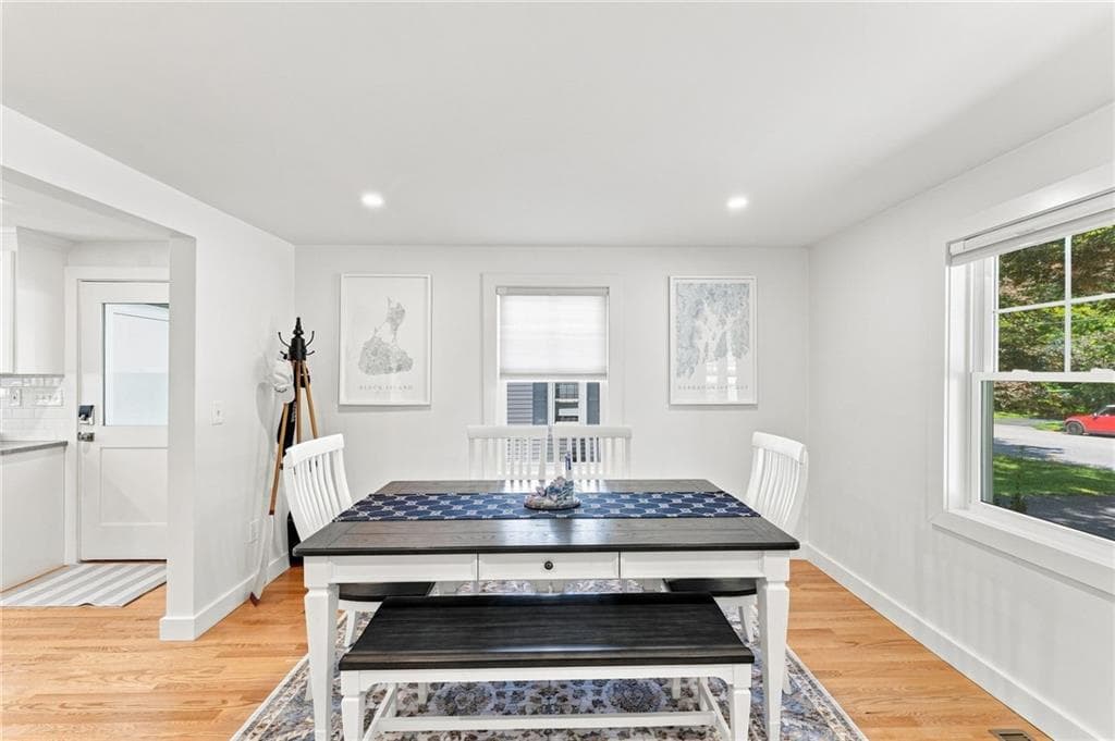 172 Bayview Avenue photo 9