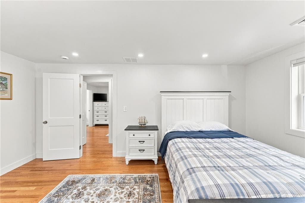 172 Bayview Avenue photo 14