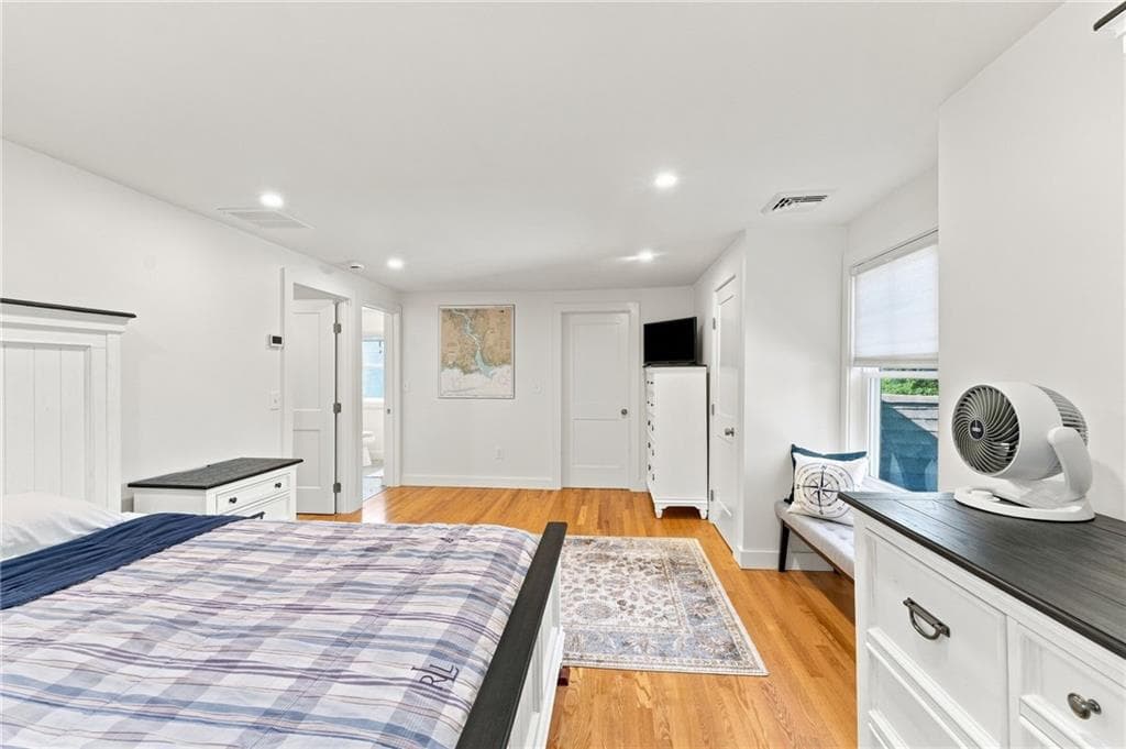 172 Bayview Avenue photo 18
