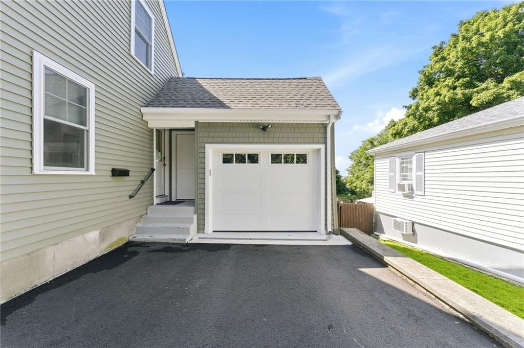 172 Bayview Avenue photo 35