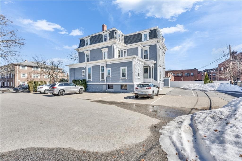 453 Angell Street photo 40