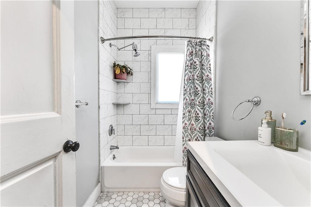 453 Angell Street photo 31