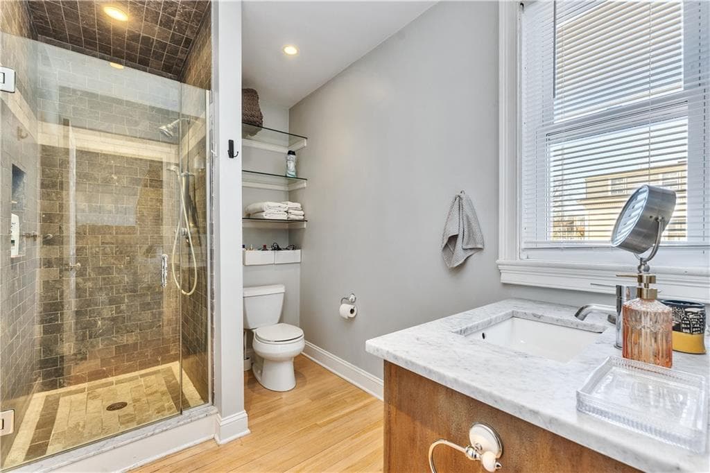 453 Angell Street photo 25