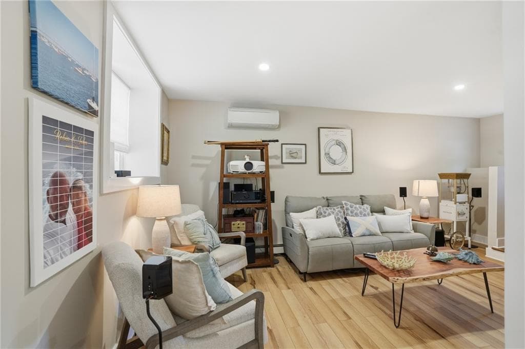 1 Staples Avenue photo 37