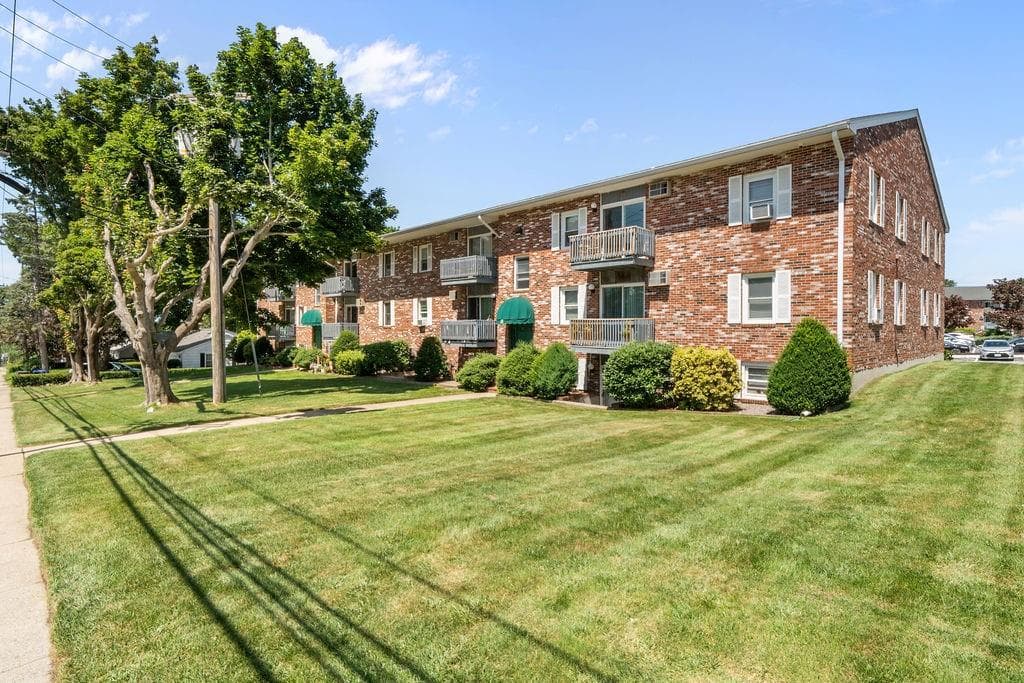 200 Manville Hill Road UNIT B30