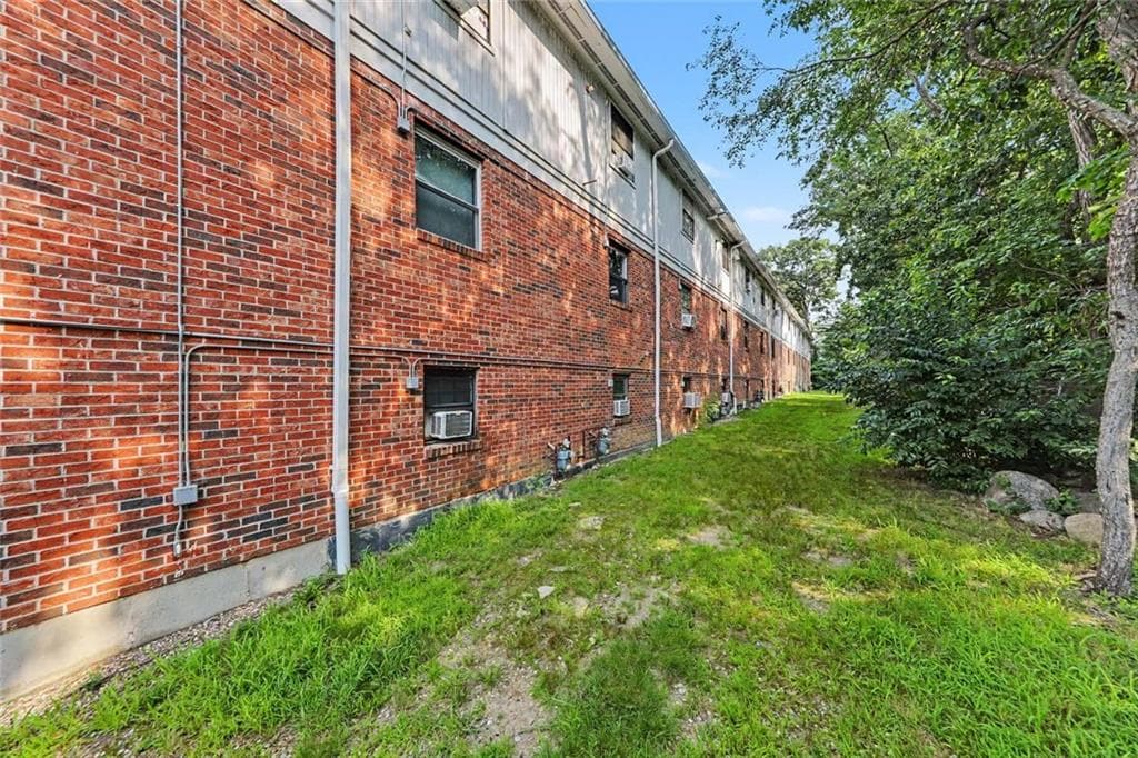 569 Smithfield Road UNIT 9 photo 17