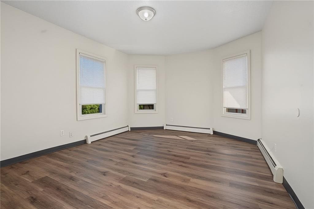 471 485 Pond Street photo 32