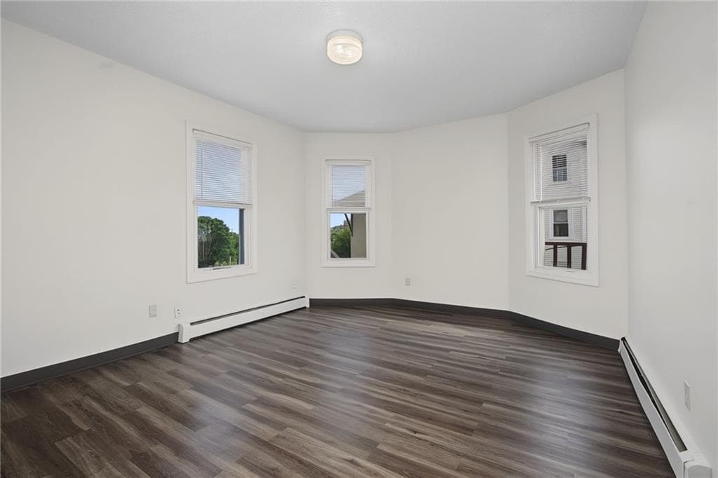 471 485 Pond Street photo 24