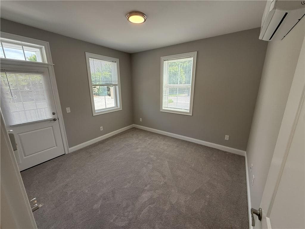 1535 Atwood Avenue UNIT 201 photo 13