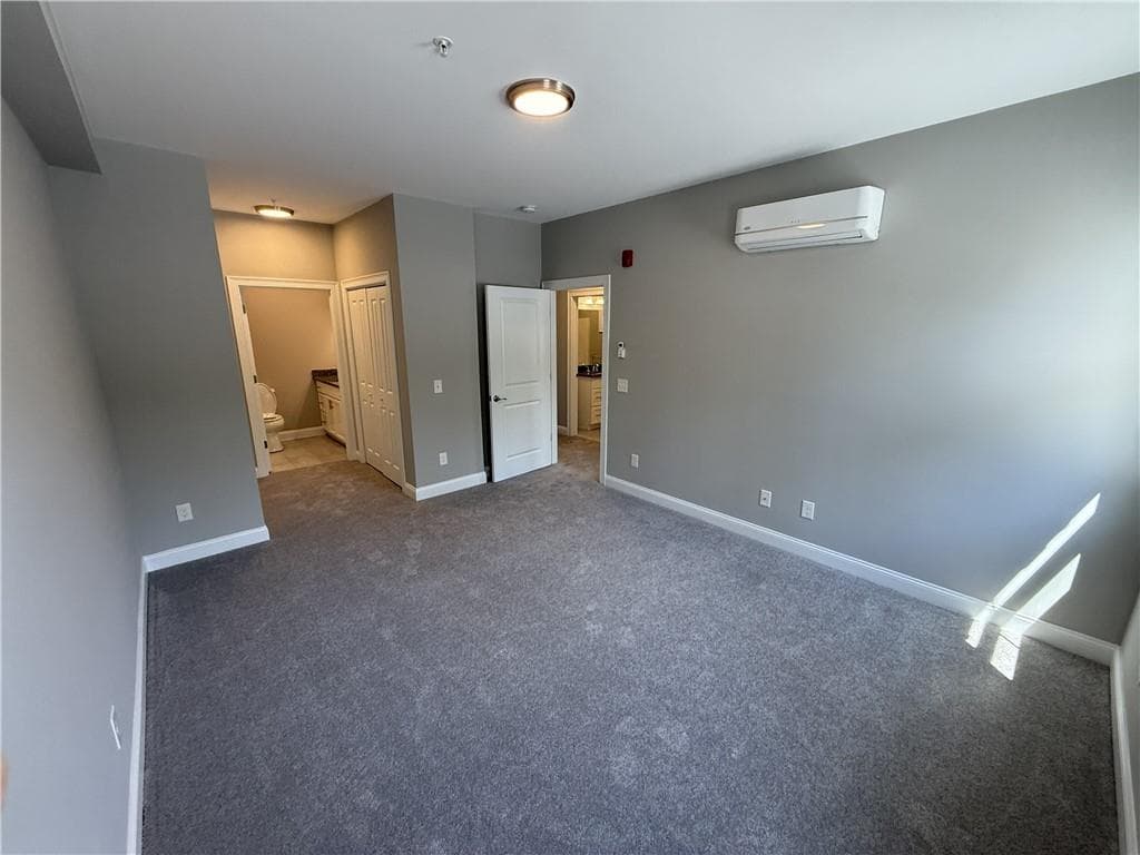 1535 Atwood Avenue UNIT 201 photo 17