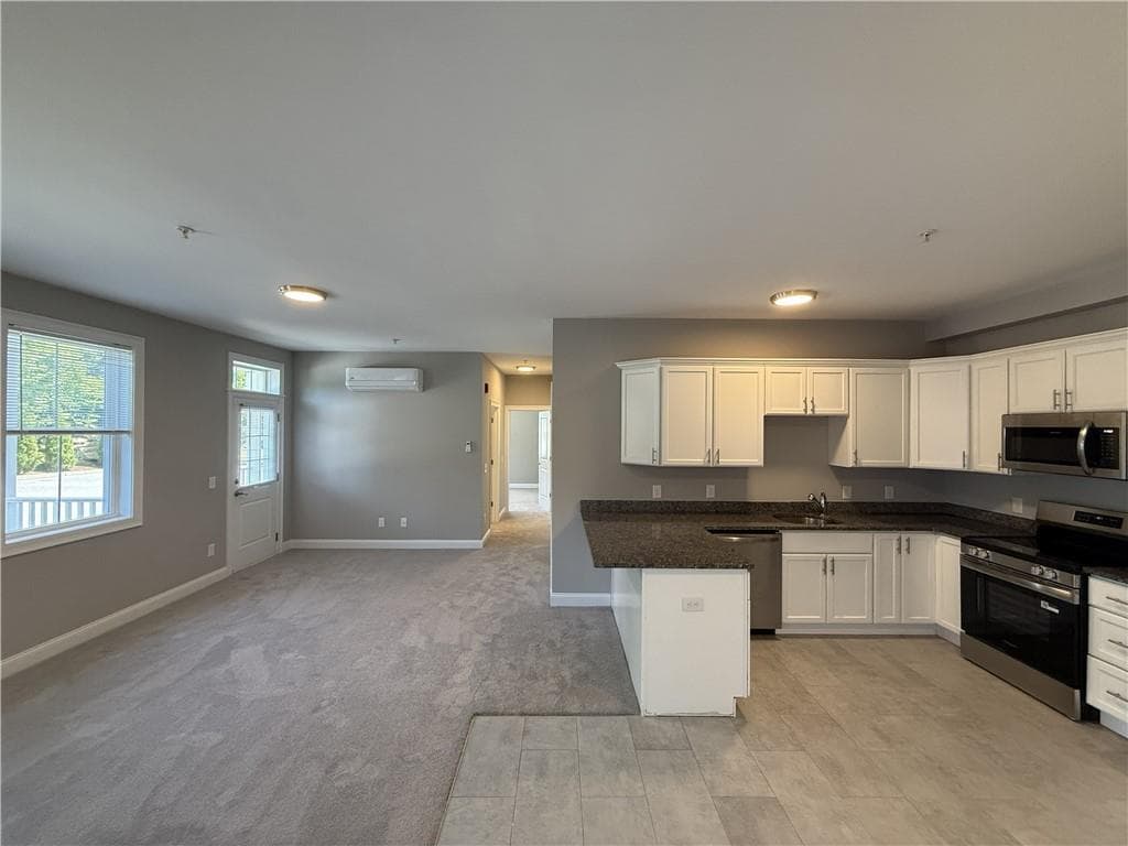 1535 Atwood Avenue UNIT 201 photo 3