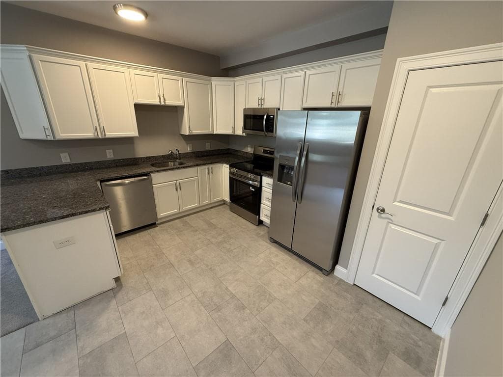 1535 Atwood Avenue UNIT 201 photo 5