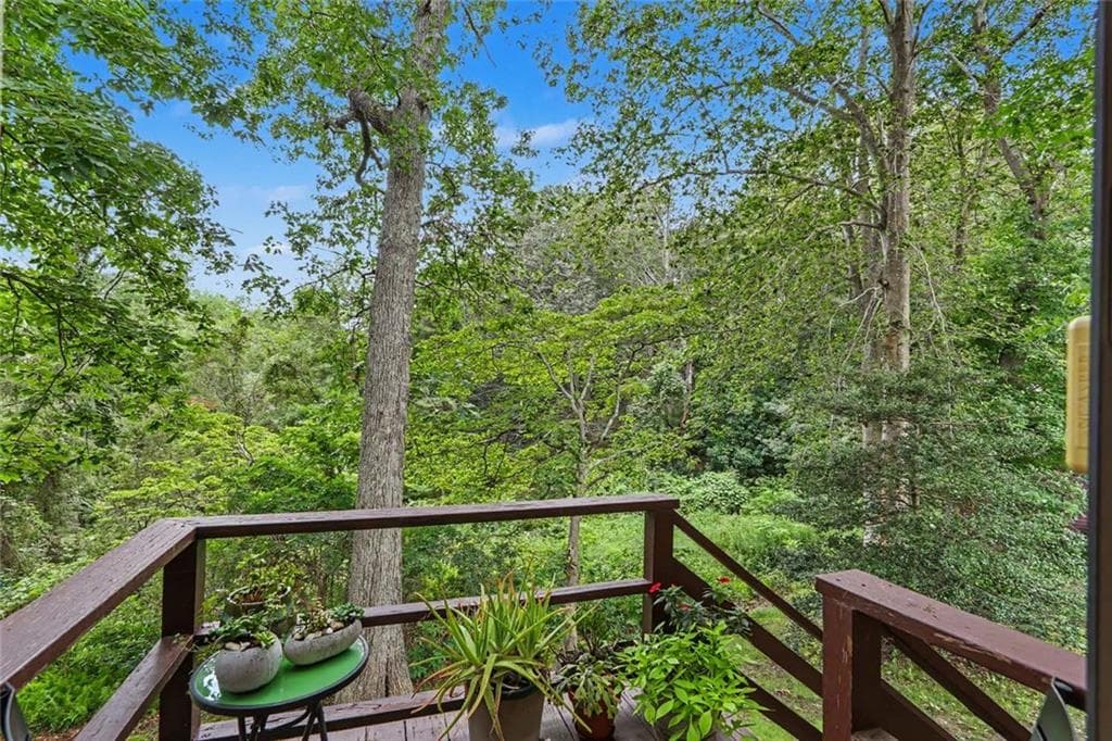 1475 Somerset Avenue photo 35
