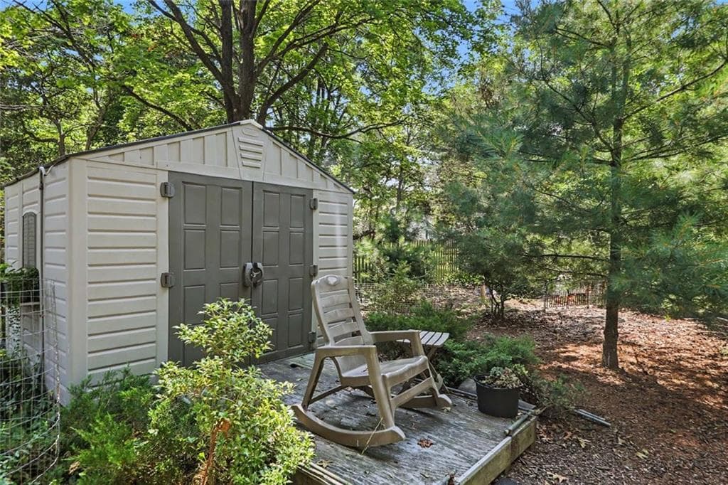 75 Princes Hill Avenue photo 30