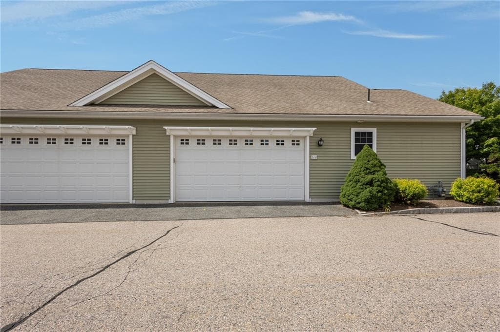 Condominium at 500 Mendon Road UNIT 326, Cumberland, photo 41 of 41