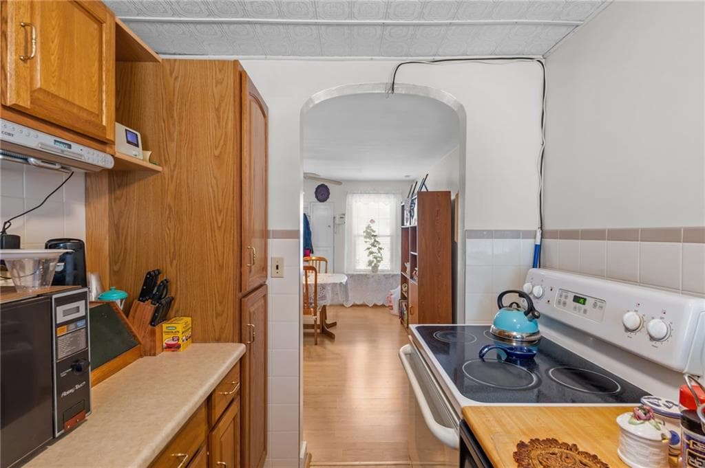43 Virginia Avenue photo 5