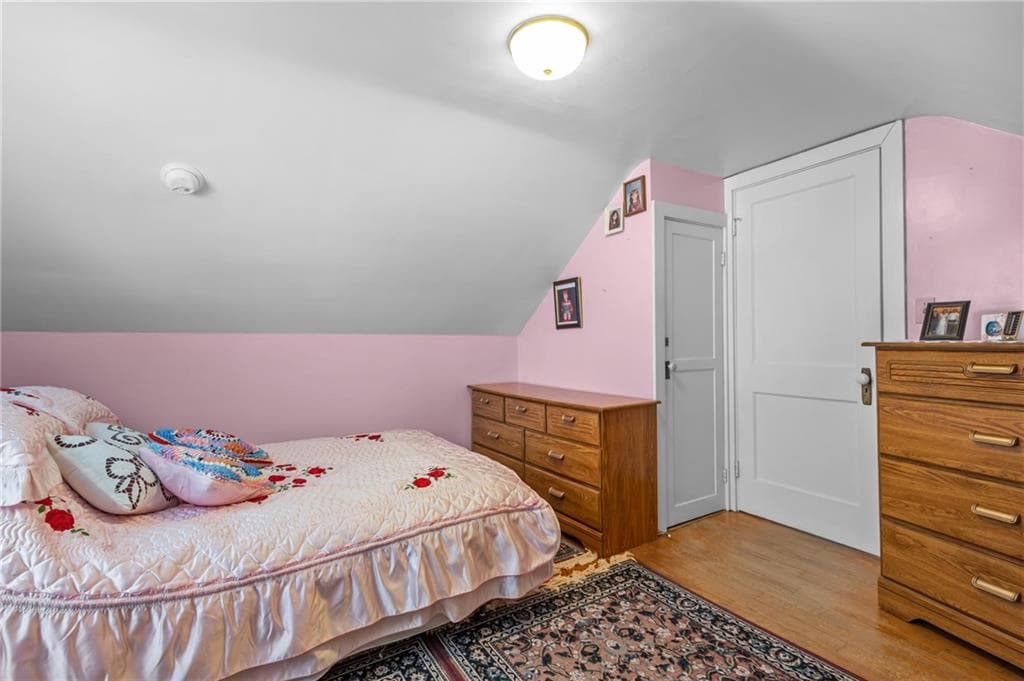 43 Virginia Avenue photo 10