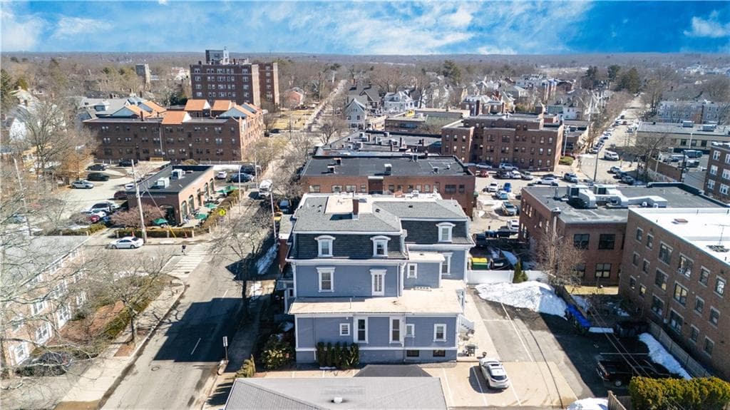 453 Angell Street photo 38