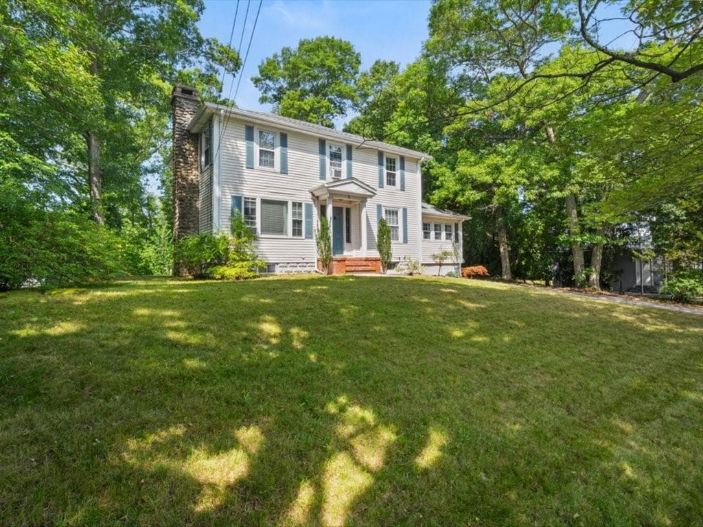 5 Brown Avenue photo 2