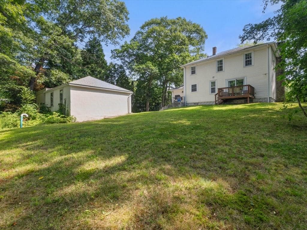 5 Brown Avenue photo 6