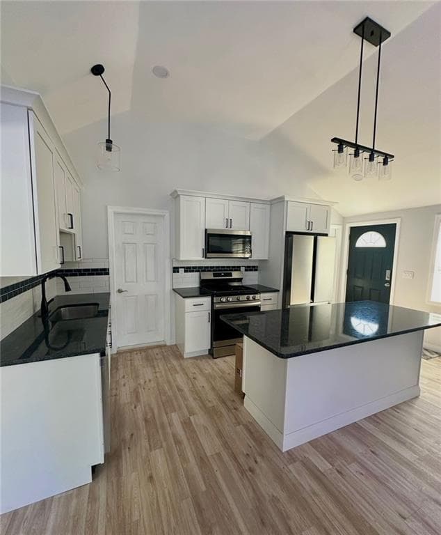 45 Allard Street photo 3