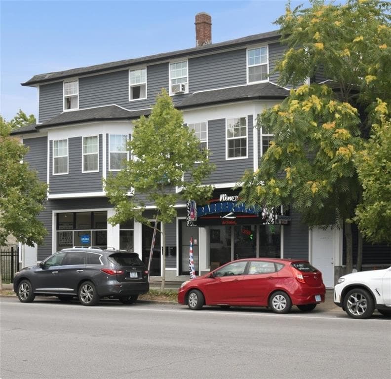 858 Broad Street photo 2