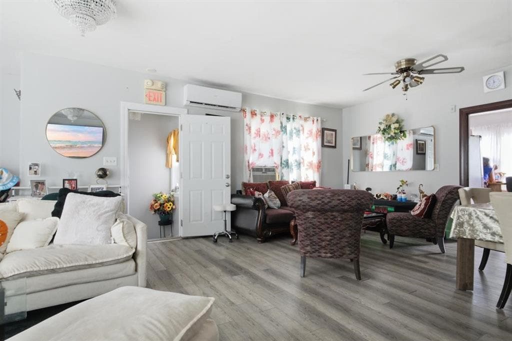 858 Broad Street photo 9