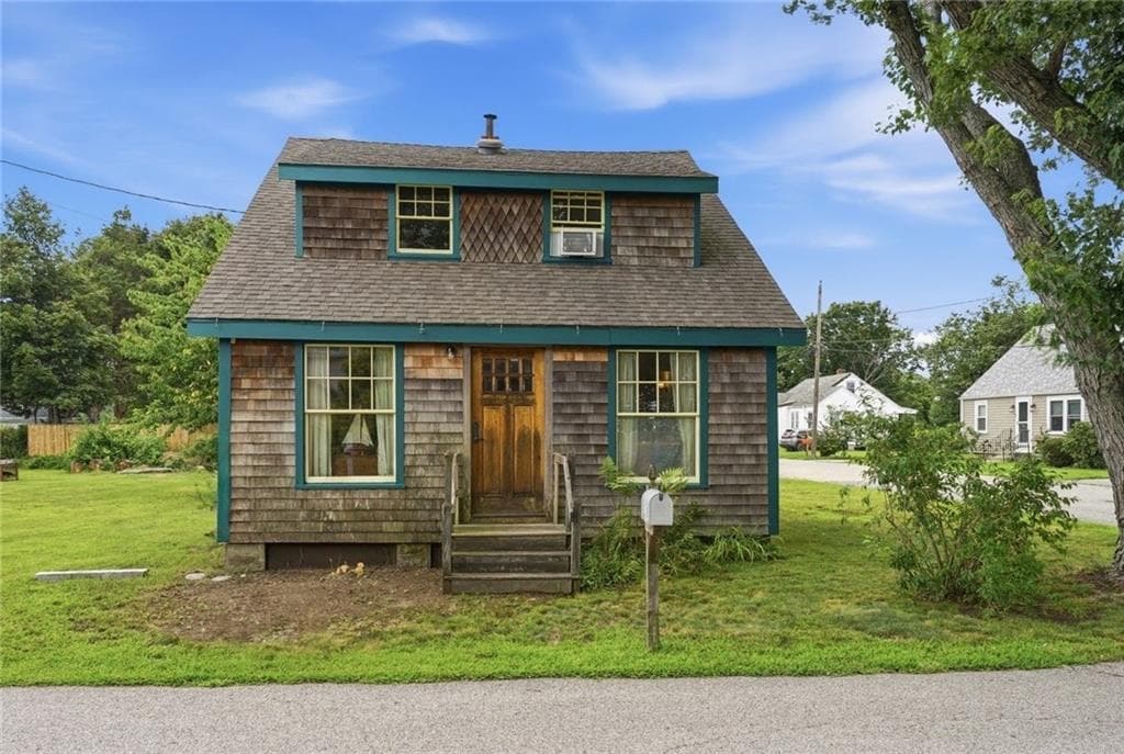 84 Narragansett Street photo 35