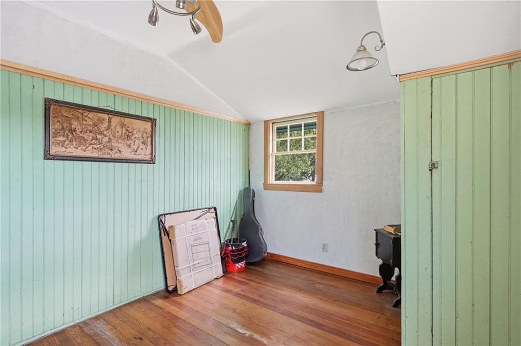 84 Narragansett Street photo 21