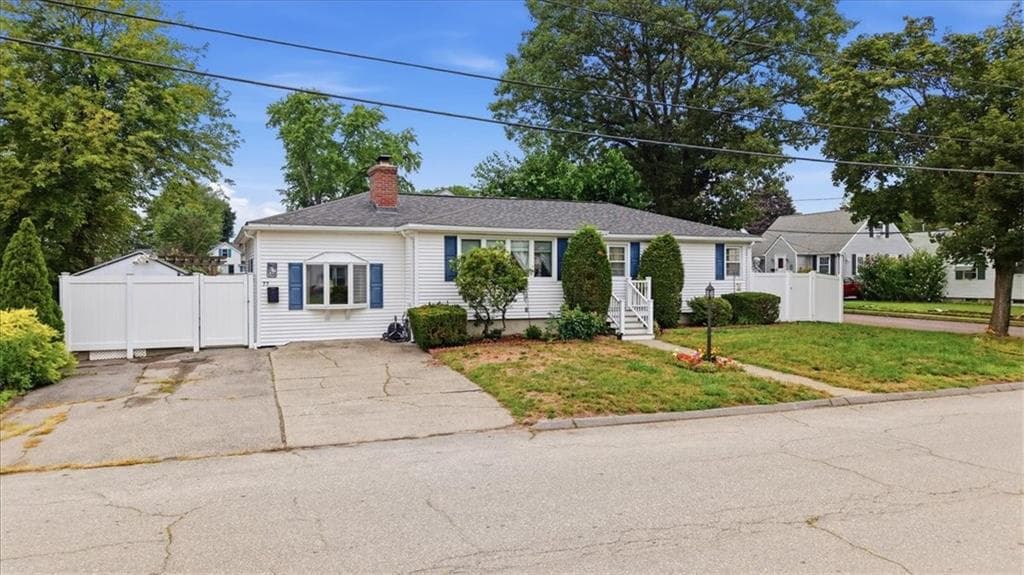 Single Family Residence at 77 Harper Avenue, Cranston, photo 4 of 42