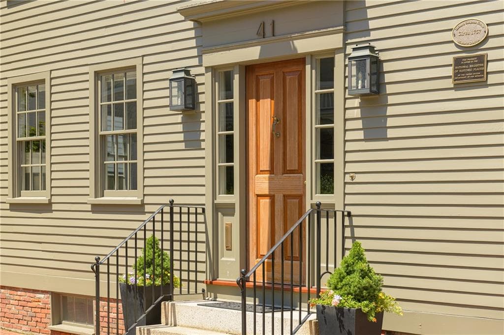 41 Elm Street photo 3