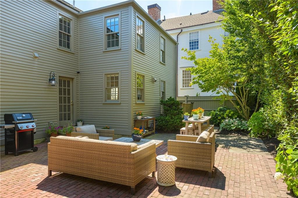 41 Elm Street photo 30