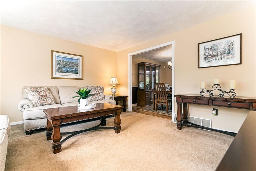 43 Crescendo Drive photo 6