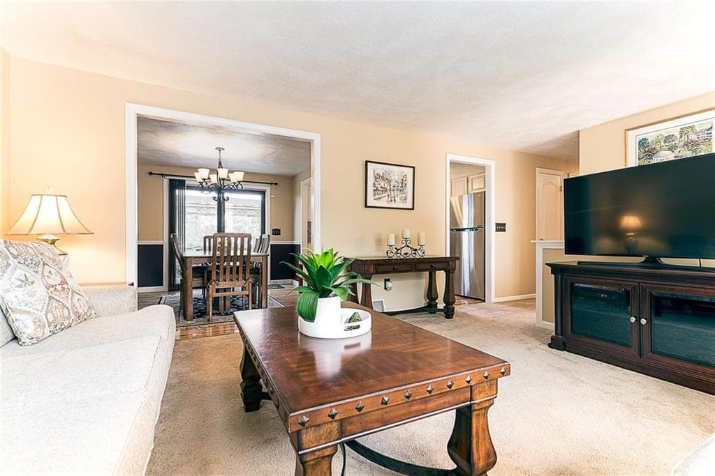 43 Crescendo Drive photo 5