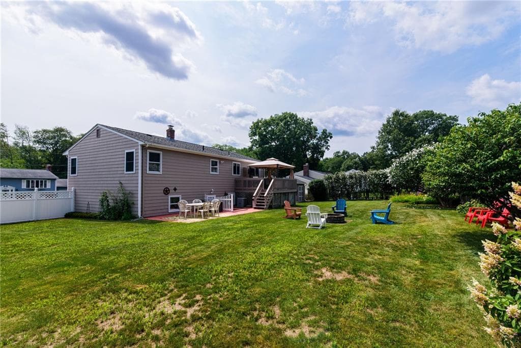 43 Crescendo Drive photo 41