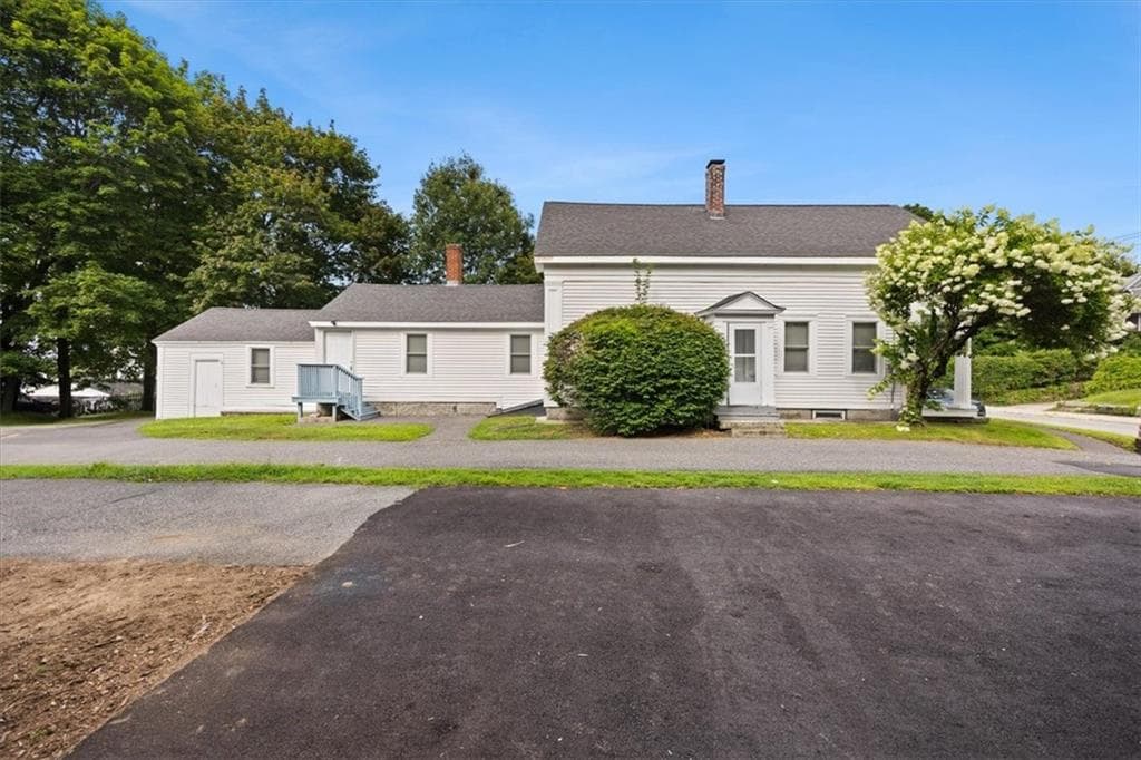 312 Blackstone Street photo 5