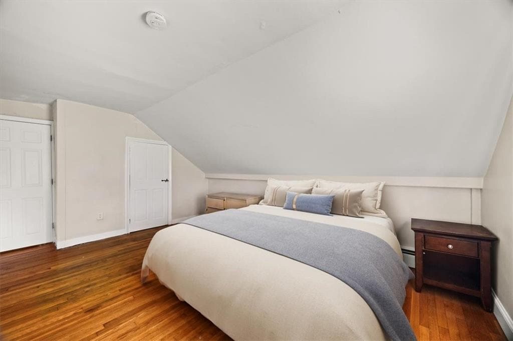 312 Blackstone Street photo 21