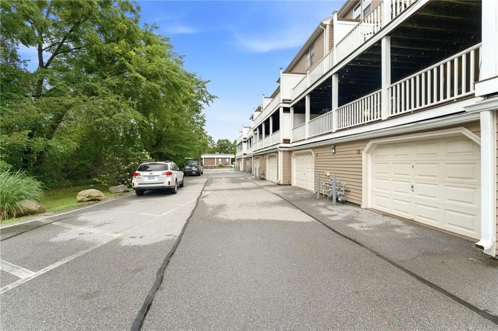 3399 Post Road UNIT 13 photo 40