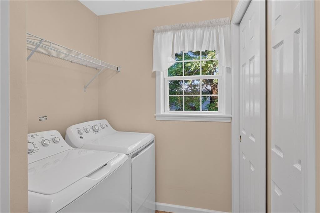 25 Lark Lane photo 21