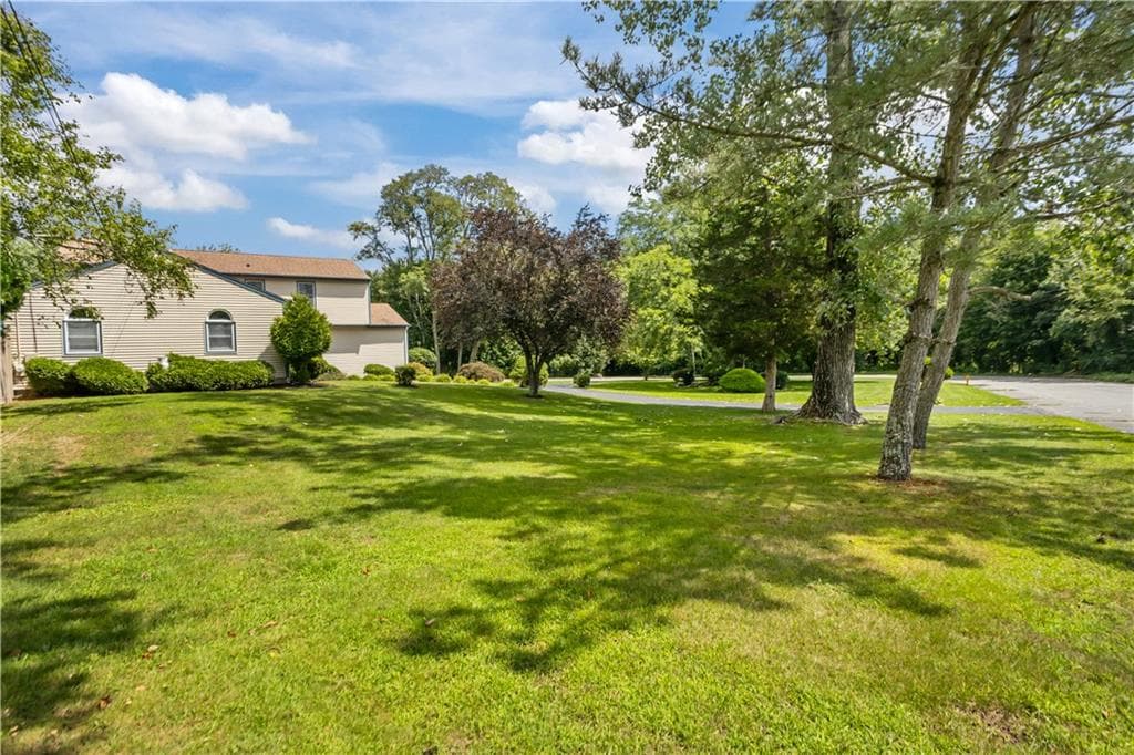 50 Countryside Drive photo 3