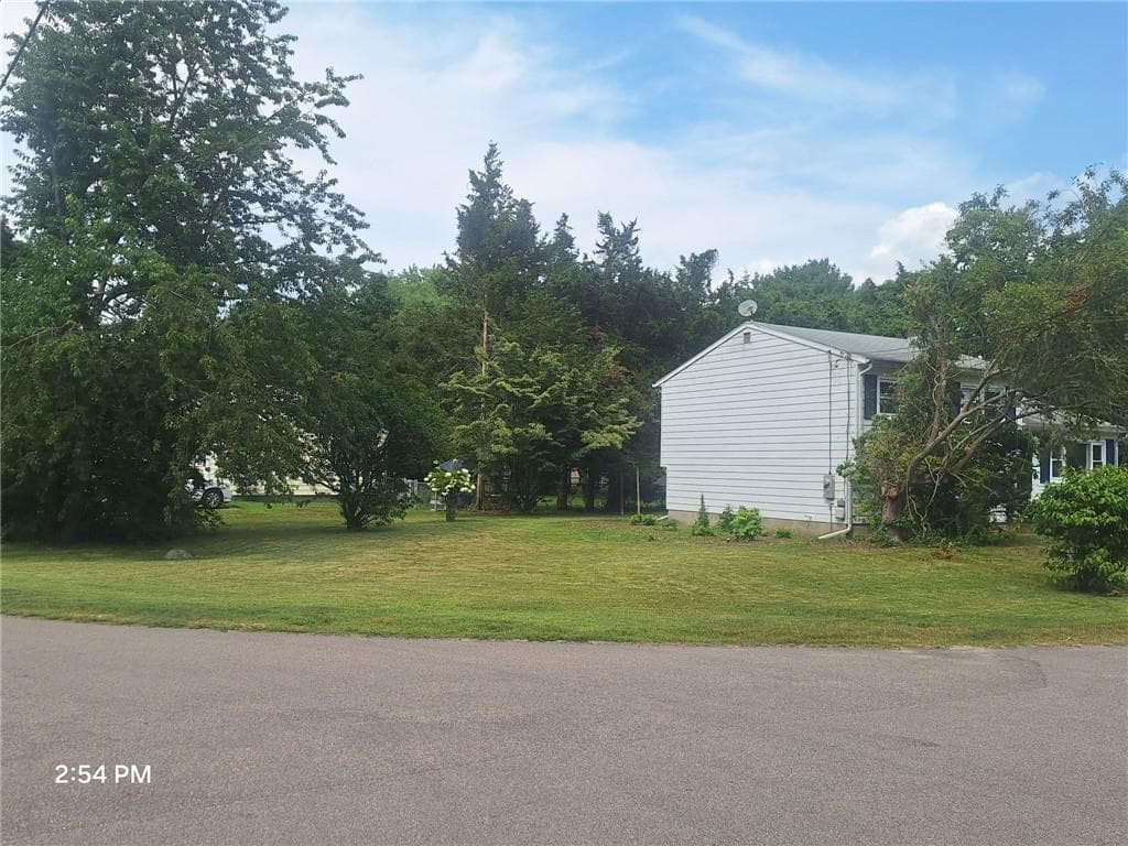 2 Lawrence Street photo 2
