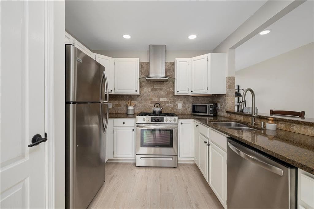 47 King Street UNIT 3 photo 13