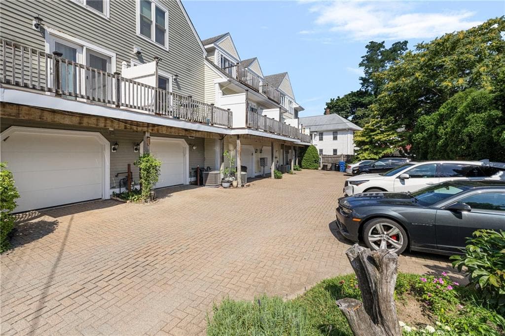 47 King Street UNIT 3 photo 45